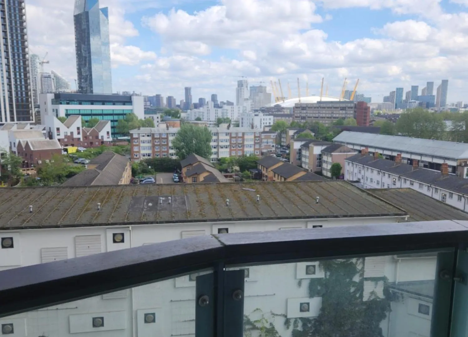 Canary Wharf O2 Tower Bridge Apartment London